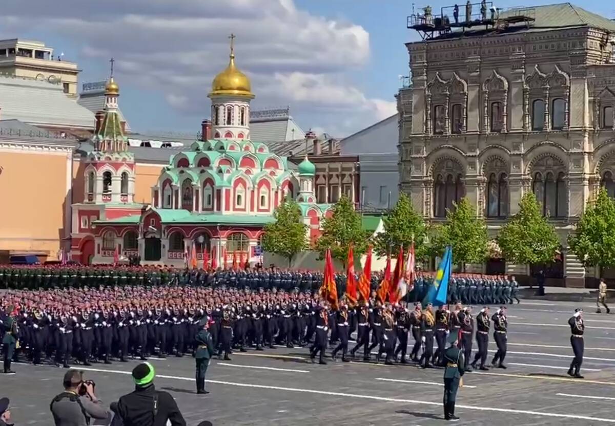Брянцы - участники парада на Красной площади
